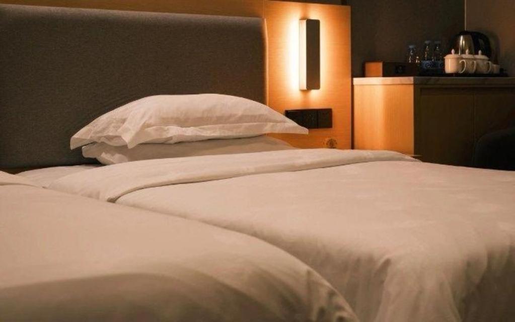 Galaxy Hotel Гуанджоу Екстериор снимка