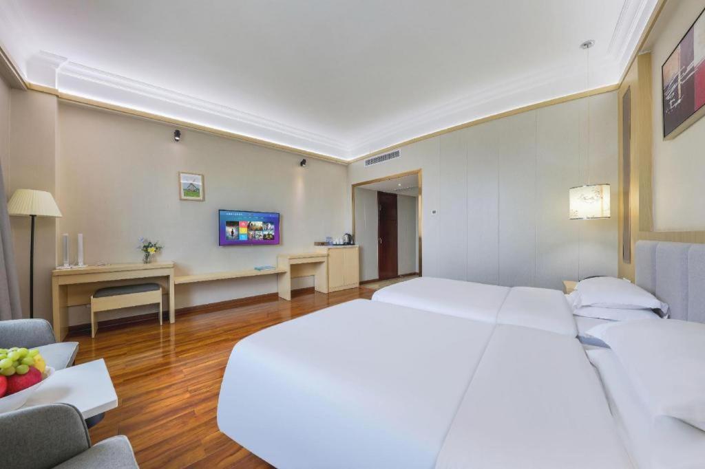 Galaxy Hotel Гуанджоу Екстериор снимка