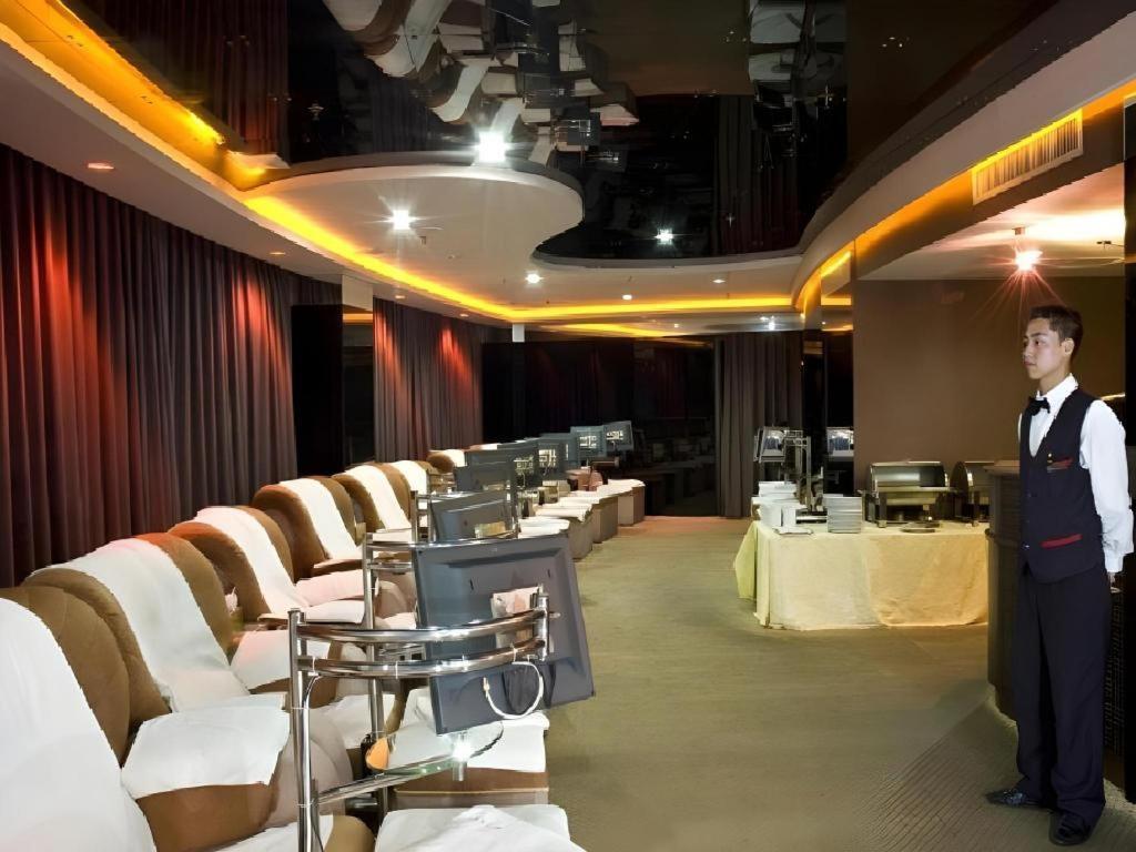Galaxy Hotel Гуанджоу Екстериор снимка