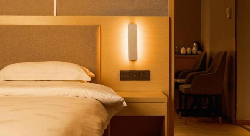 Galaxy Hotel Гуанджоу Екстериор снимка